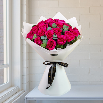 The Ultimate Guide to Choosing Roses for Your Anniversary in the UAE